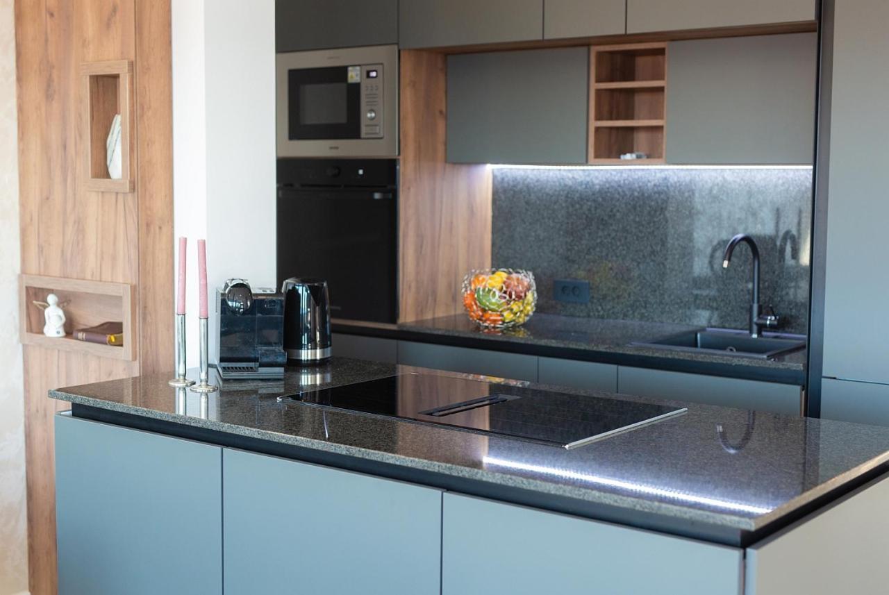 Penthouse Rosa Apartment Малинска Екстериор снимка